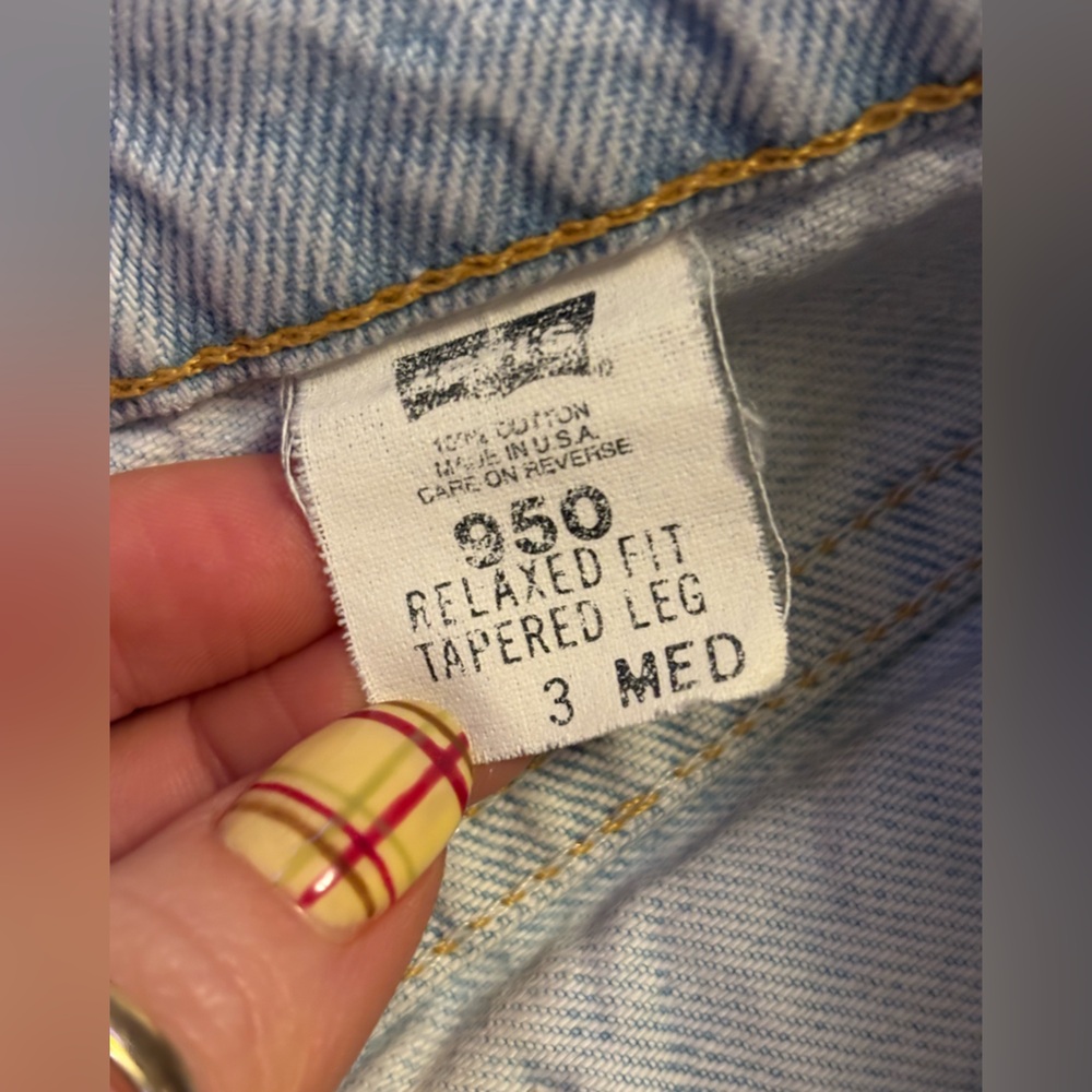 Vtg Levi’s 950 Relaxed Fit Tapered Leg - Picture 4 of 6
